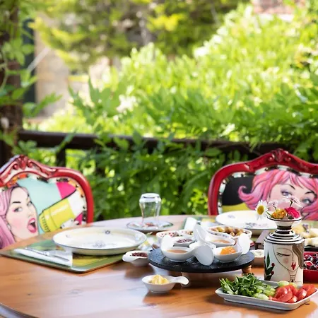 Hotel Moncheri Butik Ayvacik (Canakkale)