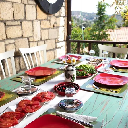 Moncheri Butik Hotel