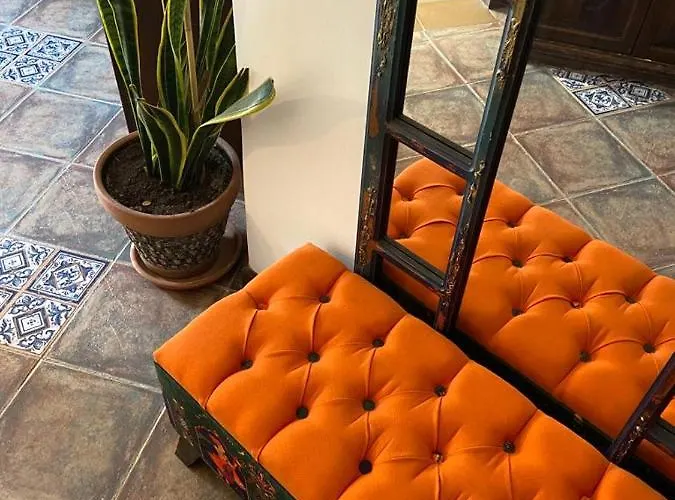 Hotel Moncheri Butik *