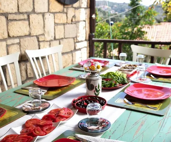 Moncheri Butik Hotel