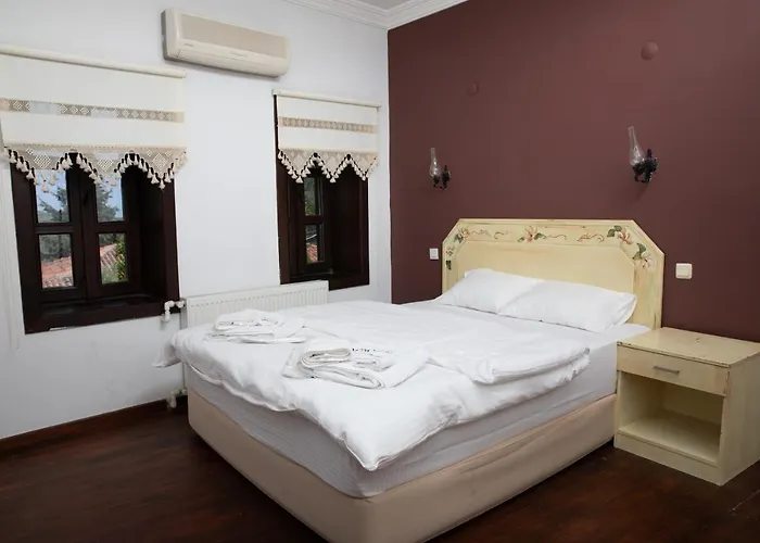 Moncheri Butik Hotel