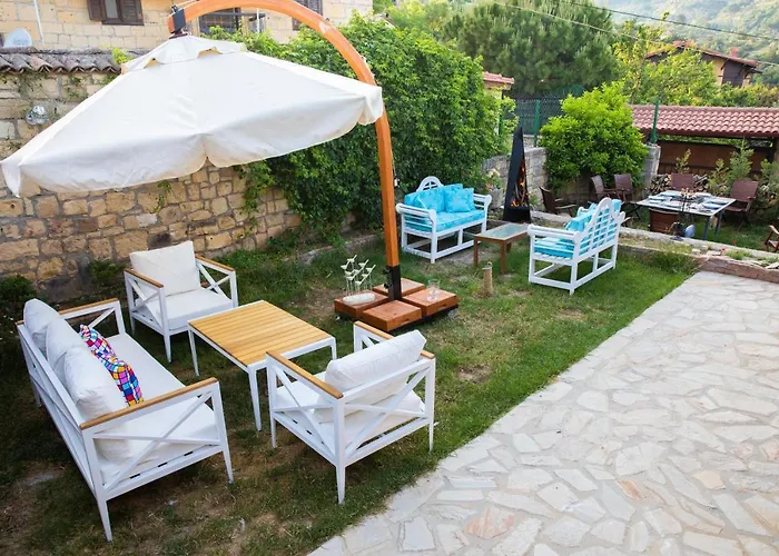 Hotel Moncheri Butik *